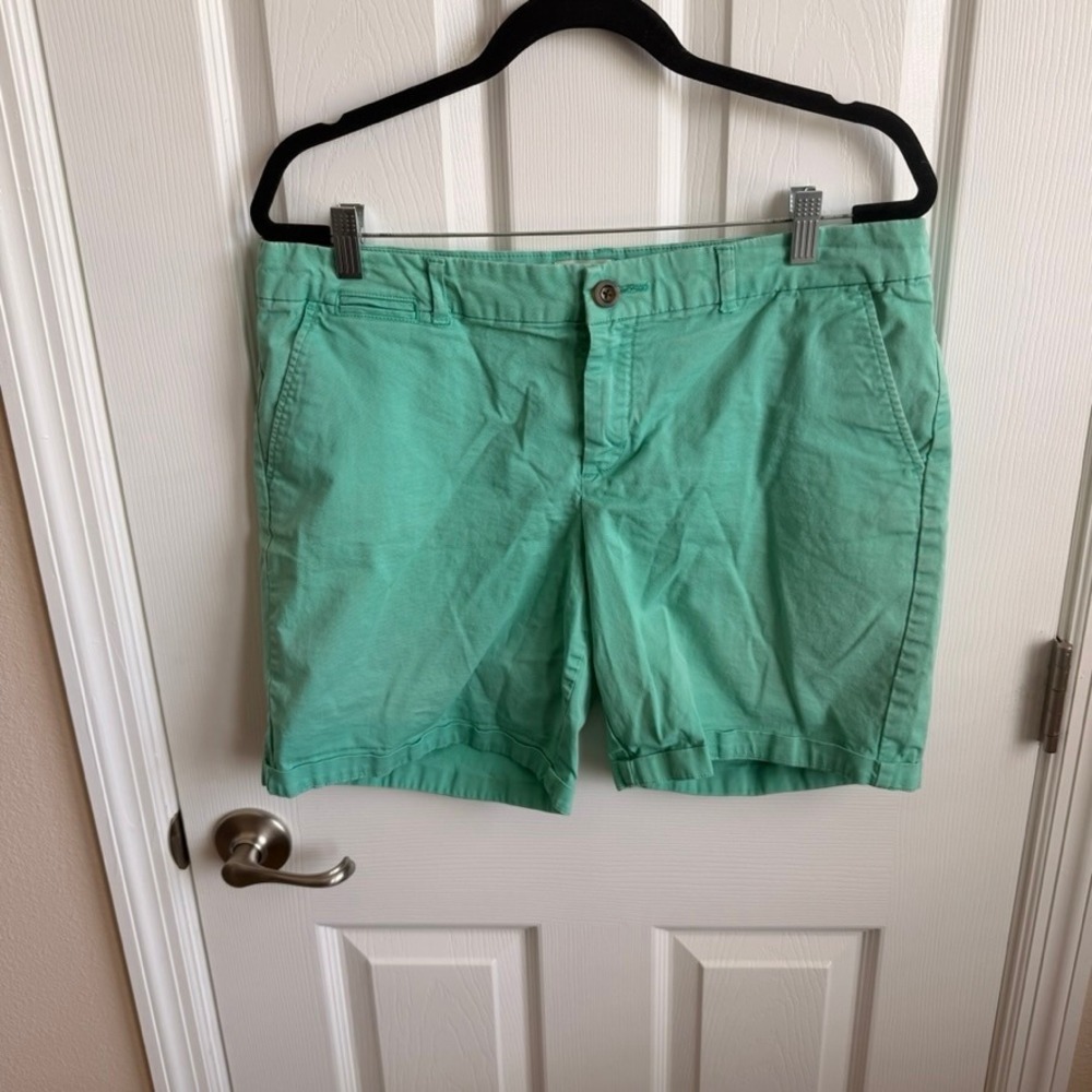 Gap Khakis The Boyfriend Short Mint Green Chino Shorts Size 12 Womens Relaxed‎